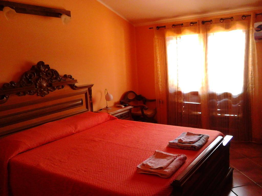 Villa Nina Trecastagni Quarto foto